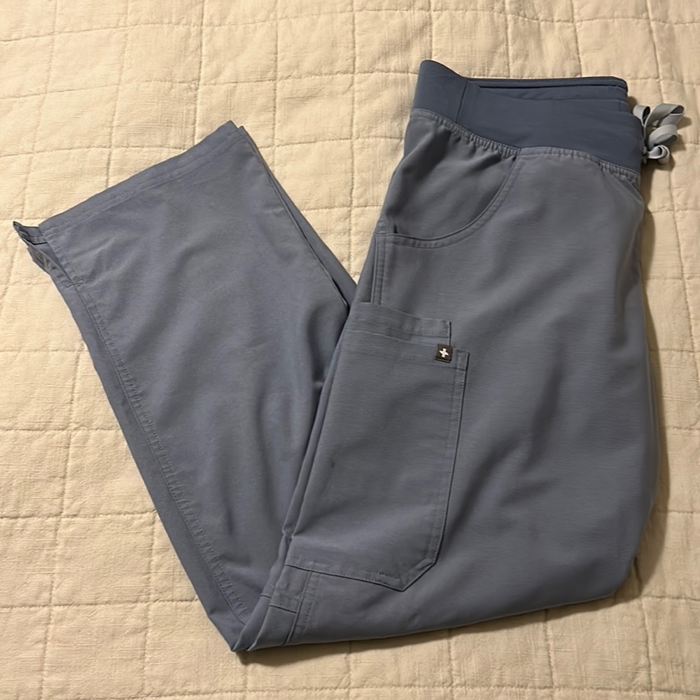 FIGS Kade Cargo scrub pants